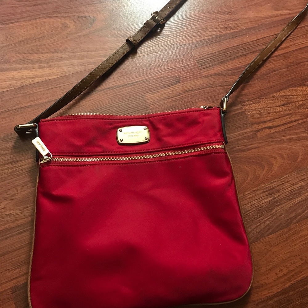 MK Michael Kors RED zipper Crossbody
